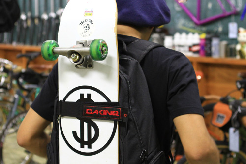 dakine11 dakine11
